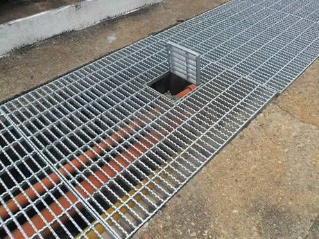 Galvanized Serrated steel grating