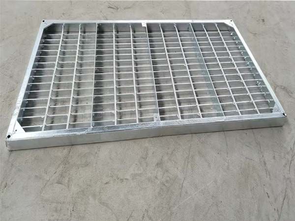Recessed frame steel grating doormat