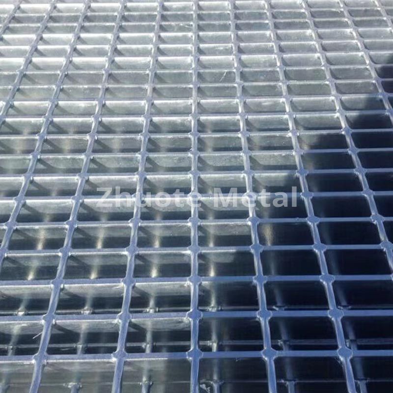 Galvanized steel grating